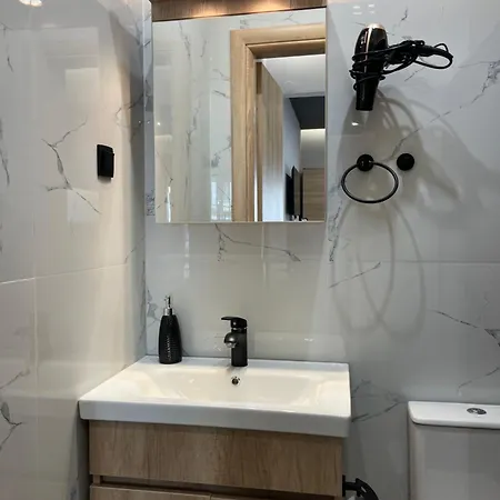 아파트 5 Modern With Free Parking 세레스