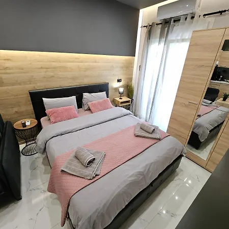 5 Modern With Free Parking Apartment Serres